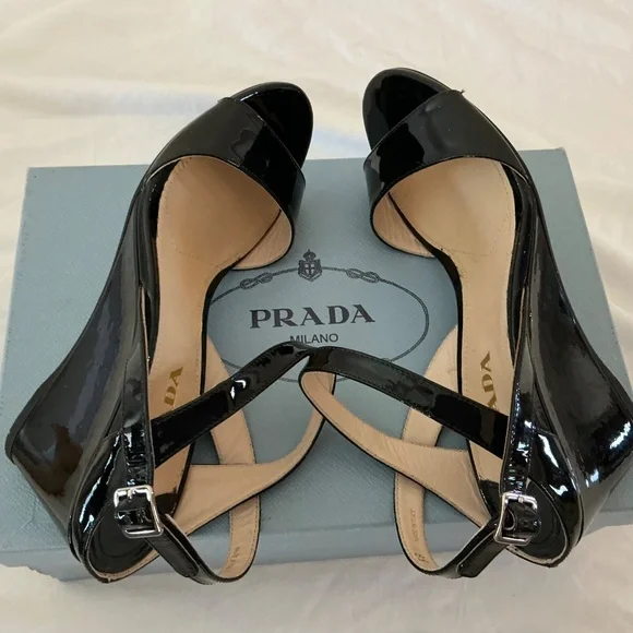PRADA Women Patent Leather Slingback Wedge Sandal (Size: 38) - Picture 3 of 8